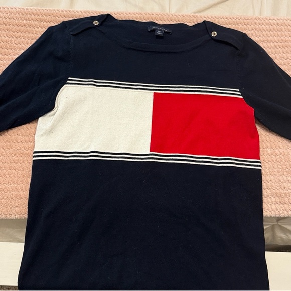 Tommy Hilfiger Sweaters - Tommy Hilfiger Navy light weight sweater